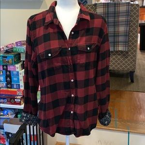 EUC Taylor Vintage Buffalo Plaid Shirt